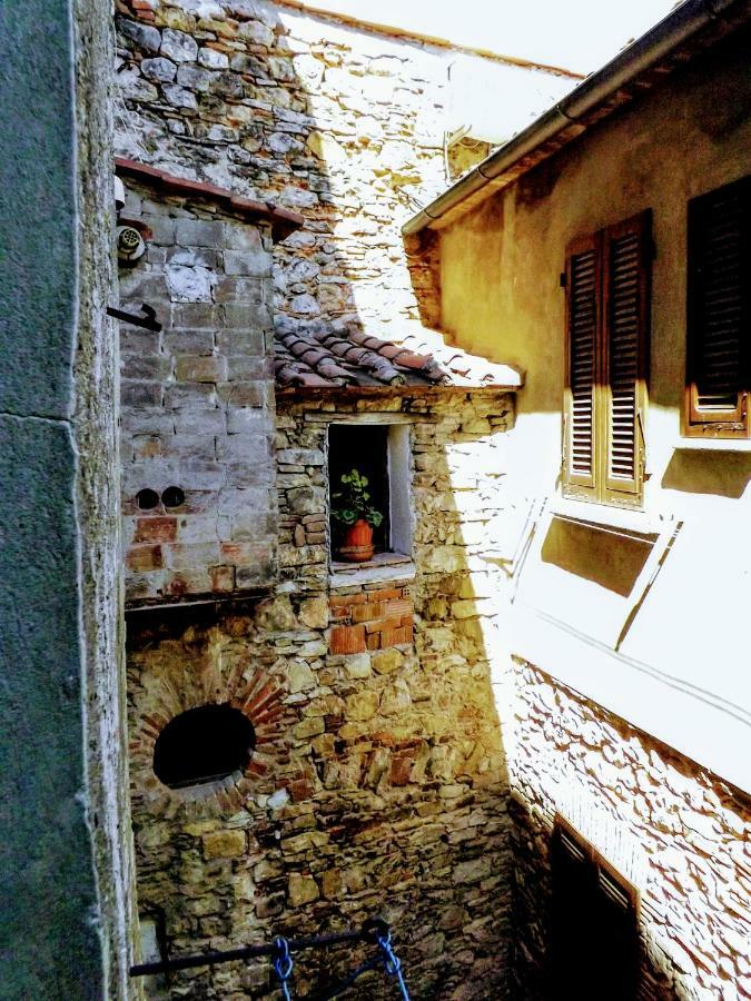 Centralissimo Nel Cuore Del Borgo Suvereto Exterior foto